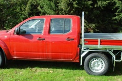 Nissan Navara Side