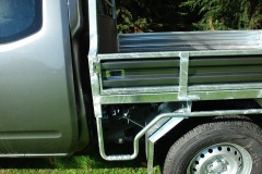 Nissan Navara Side